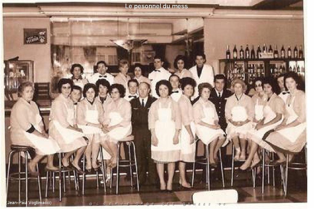 122 - AERODROMES ET BASES 1945-1962-1-ORAN LA SENIA BA 141 (74).jpg